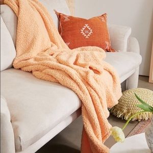 Urban Outfitters Amped Fleece Throw Blanket